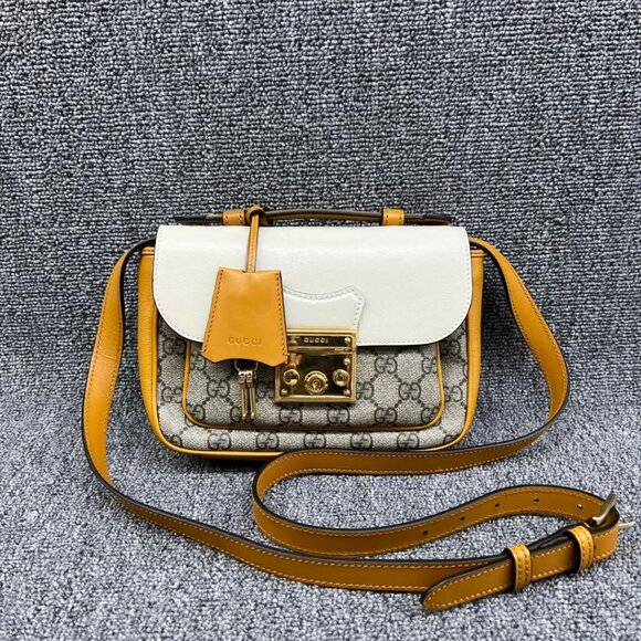 Gucci GG Padlock Leather Shoulder Bag 765-022125 - Picture 2 of 15